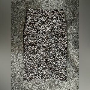 Leopard pencil skirt